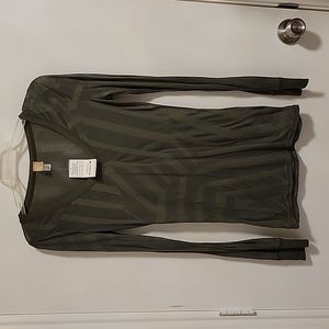 NWT Buckle Top, VERY cute -only reposhing because was too tight on me.